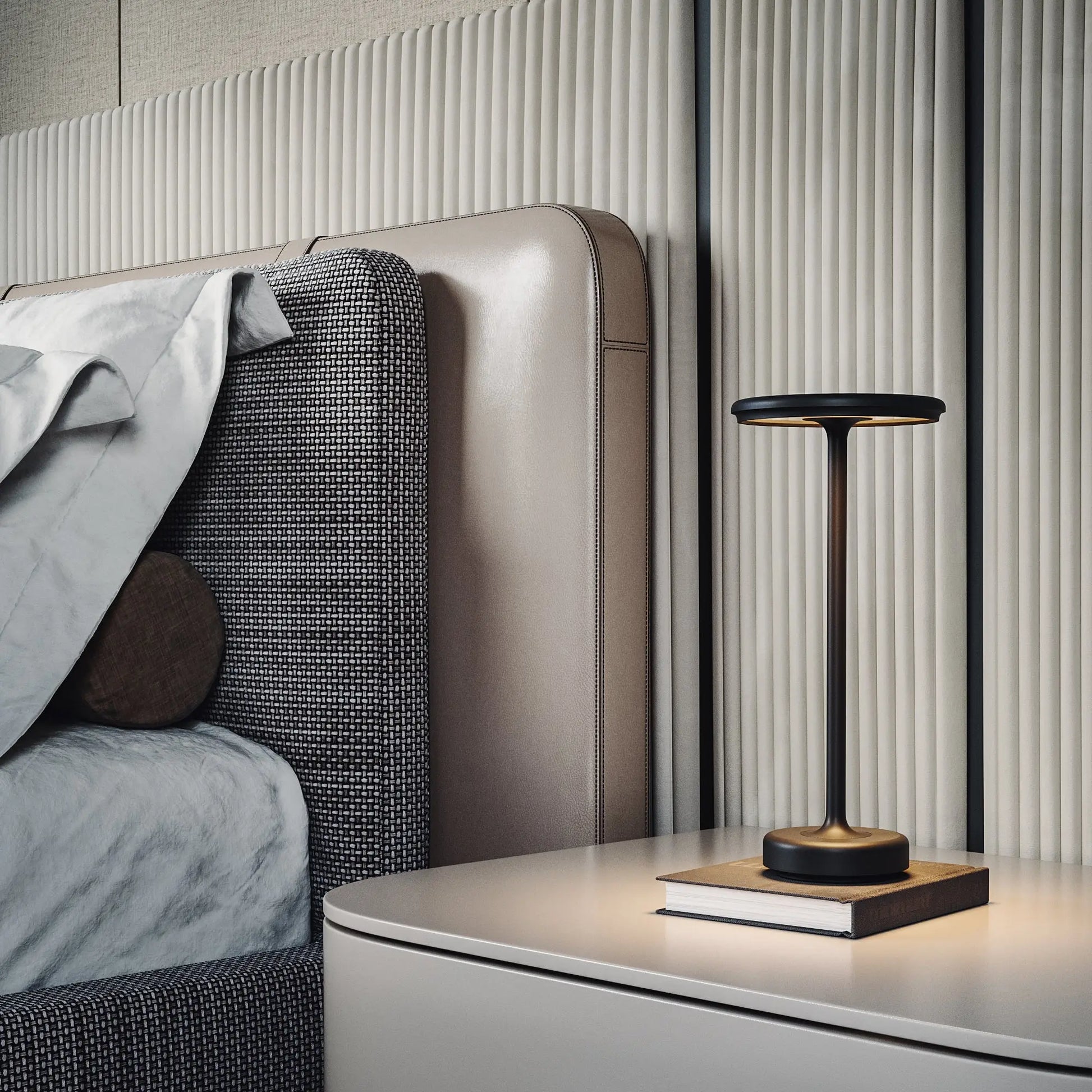 TouchLicht™ – Modern table lamp with touch technology