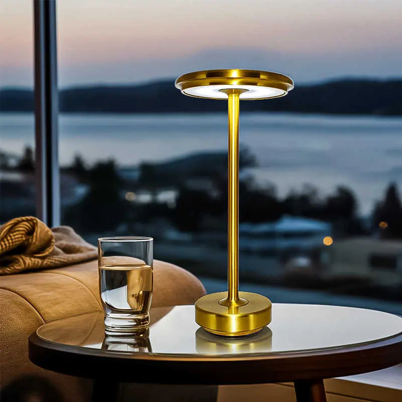 TouchLicht™ – Modern table lamp with touch technology