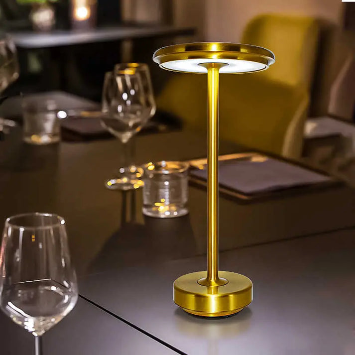 TouchLicht™ – Modern table lamp with touch technology